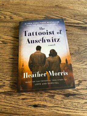 The Tattooist of Auschwitz - Heather Morris